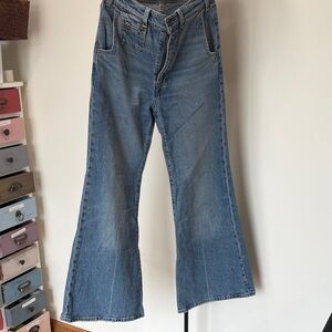 Classic Levi’s  Blue Women's Jeans 29” inseam